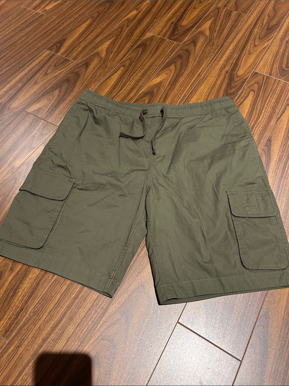Roots Olive Green Men's Cargo Shorts with Drawstring Waist